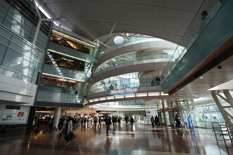 Spotlight On Japan: Luxury Travel and a Spot of Controversy - APEX