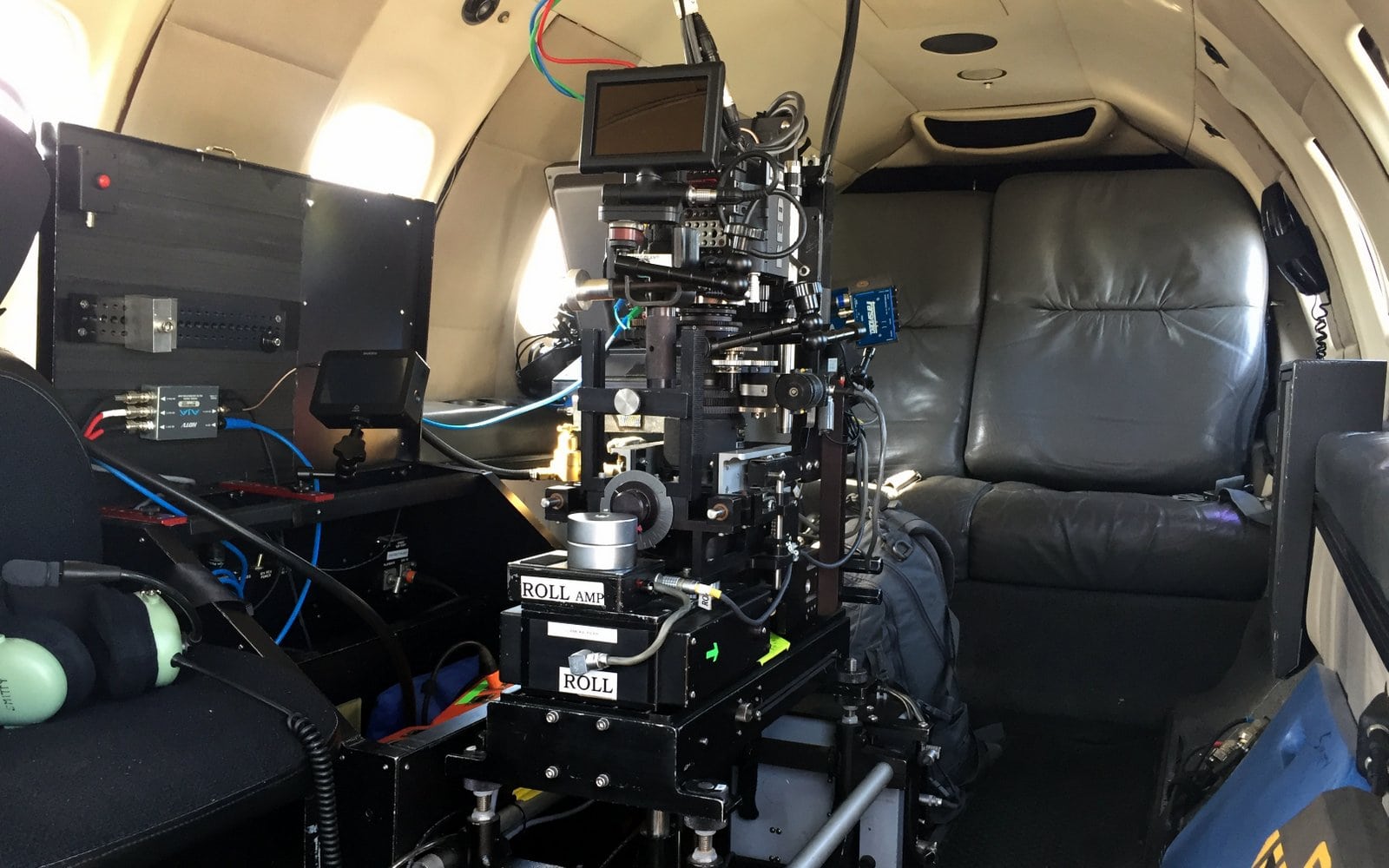 Learjet video gear 
