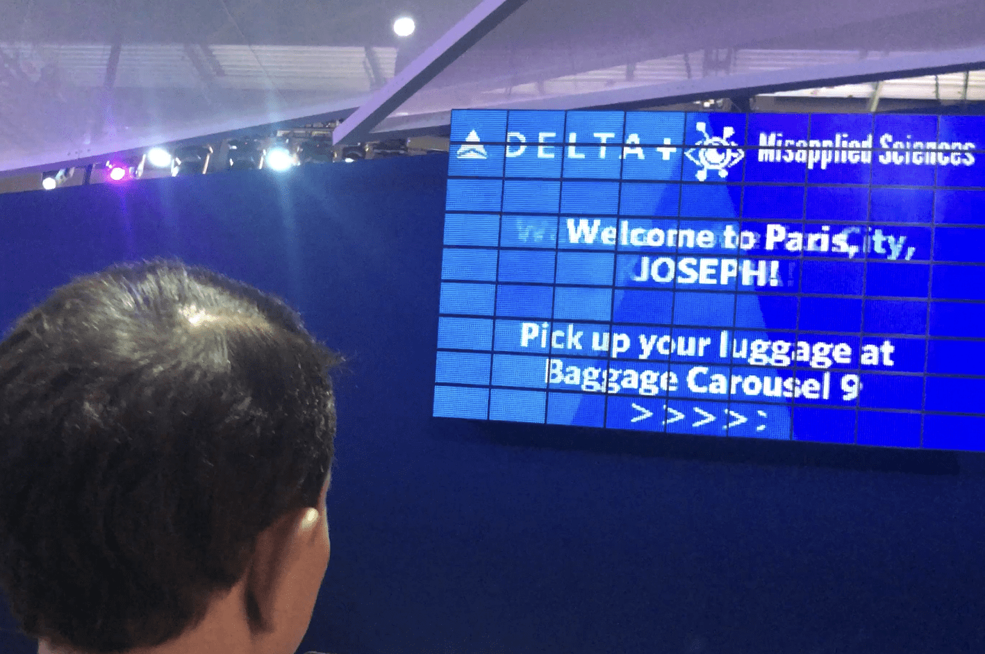 [VIDEO] Delta to Bring Parallel Reality Personalized Signage to DTW