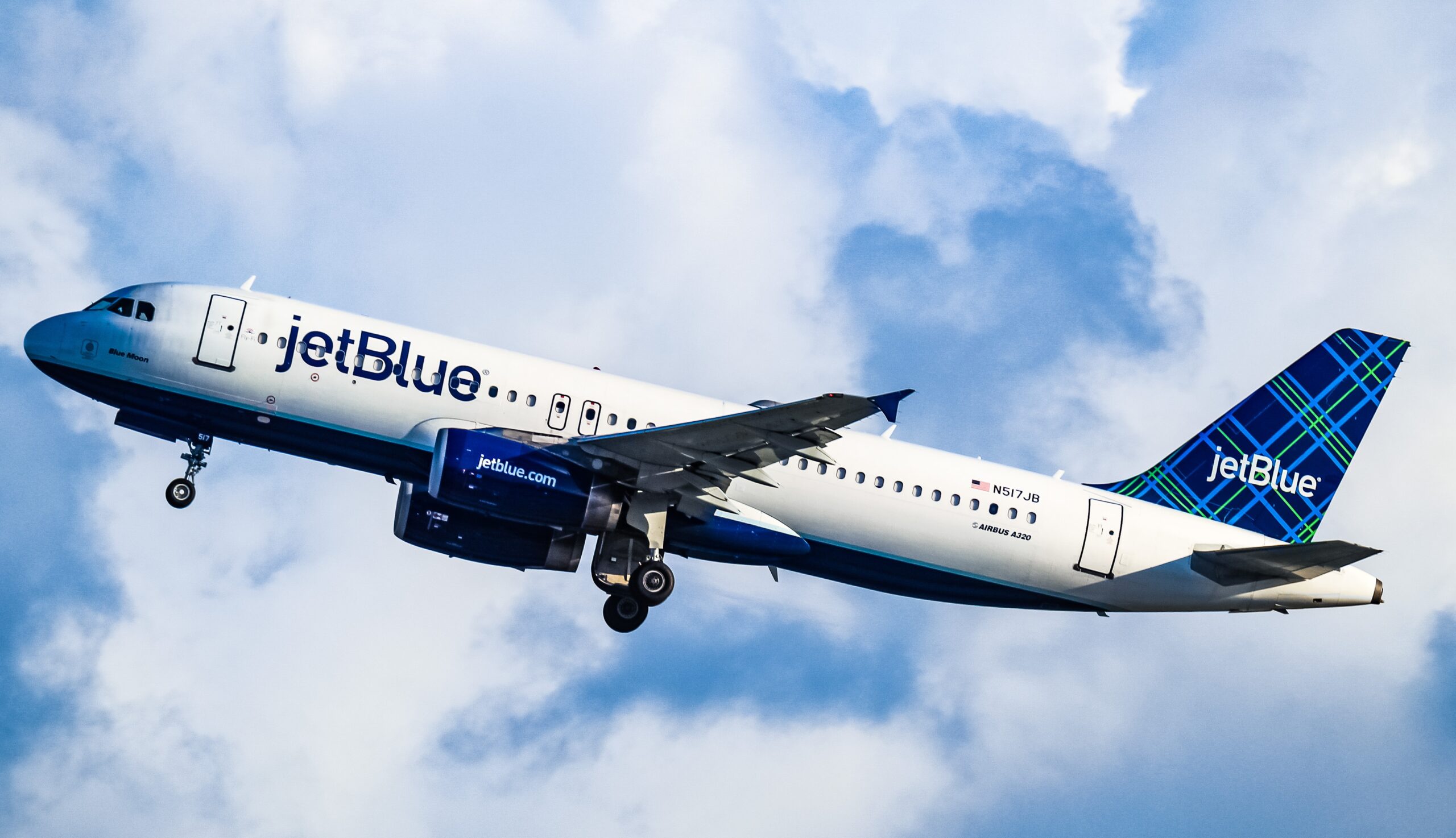 APEX EXPO 2025: JetBlue to Deploy Quvia Grid as Part of its Next-Gen Fly-Fi System