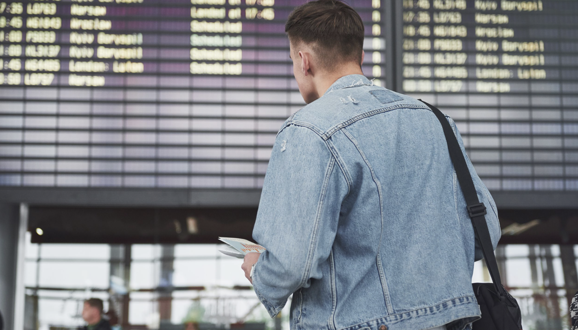 APEX EXPO 2025: Moment Survey Highlights Importance of IFEC, Onboard Retail in Boosting Profits and PaxEx