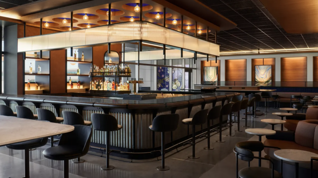 United Opens Largest Airline Club in the Americas at Houston Intercontinental - APEX